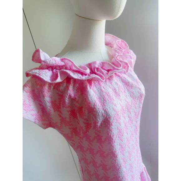 Vintage 60s Pink Houndstooth Dress Size Medium Drop Waist Ruffle Neckline Mod - Picture 3 of 7